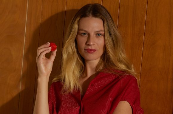 So, How Is It Really? The Incredibly Expensive “Tesla Of Strawberries”