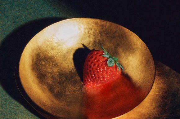 See how these rare, $50 'luxury' strawberries are grown in vertical farms designed to replicate the Japanese Alps with bees and AI robots