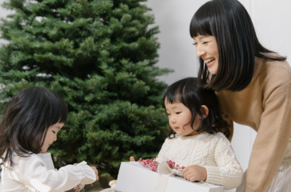 Marie Kondo’s Ultimate Guide To Gift-Giving This Holiday Season